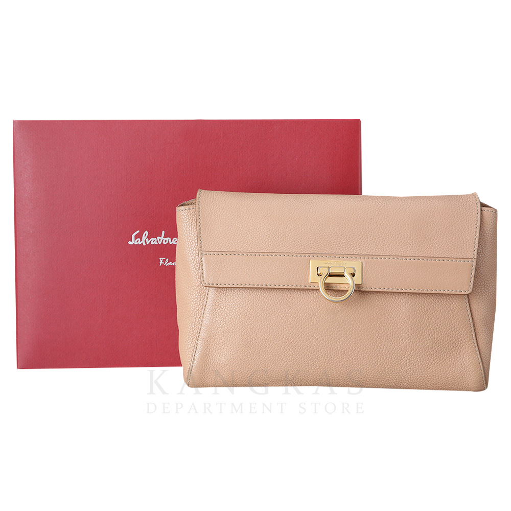 FERRAGAMO(USED)페레가모 간치니 로고 플랩 크로스백